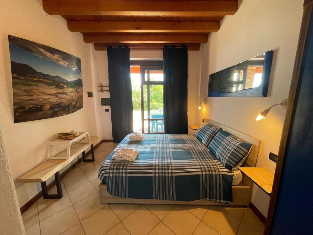 La Fiocchina - Magic Place - Apartments & Studios In Garda Lake - Countryside Farmhouse, Inside The Middle Of The Lake Salò Exterior foto