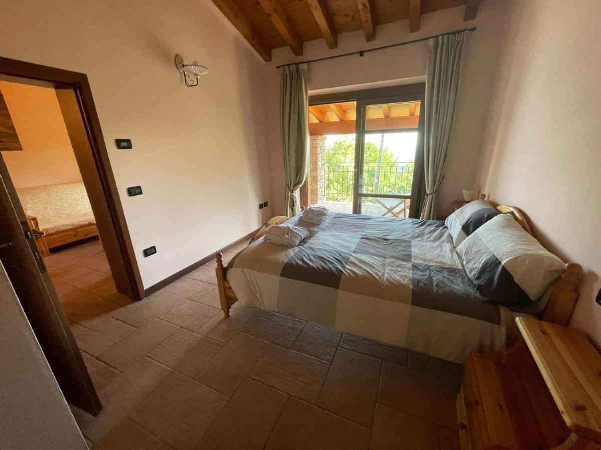 La Fiocchina - Magic Place - Apartments & Studios In Garda Lake - Countryside Farmhouse, Inside The Middle Of The Lake Salò Exterior foto