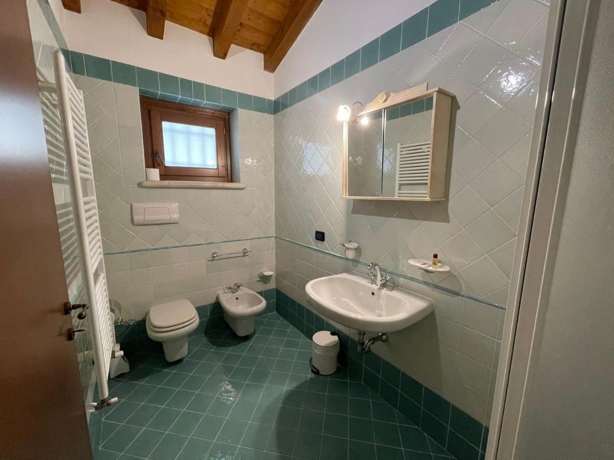 La Fiocchina - Magic Place - Apartments & Studios In Garda Lake - Countryside Farmhouse, Inside The Middle Of The Lake Salò Exterior foto
