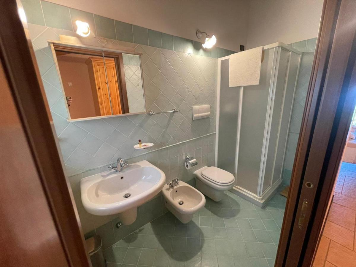 La Fiocchina - Magic Place - Apartments & Studios In Garda Lake - Countryside Farmhouse, Inside The Middle Of The Lake Salò Exterior foto