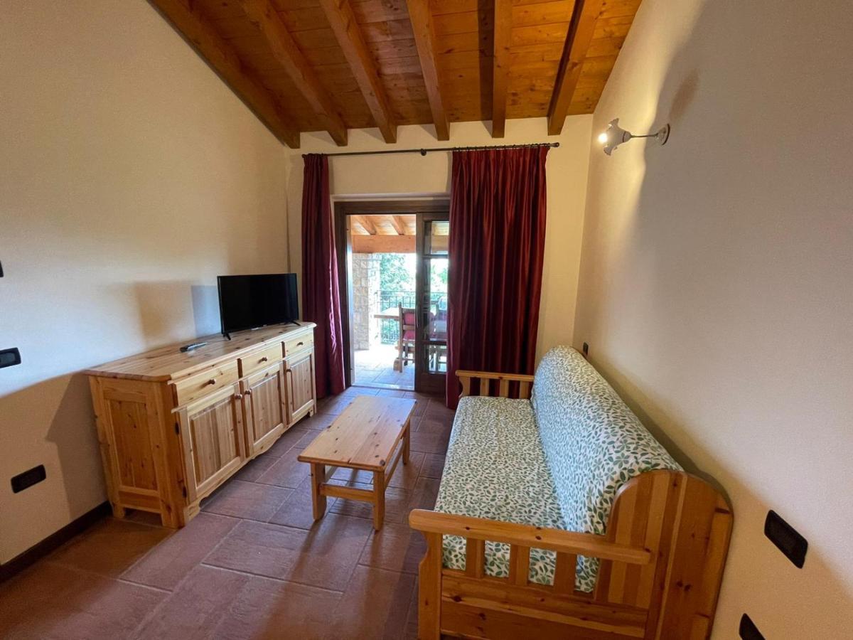 La Fiocchina - Magic Place - Apartments & Studios In Garda Lake - Countryside Farmhouse, Inside The Middle Of The Lake Salò Exterior foto